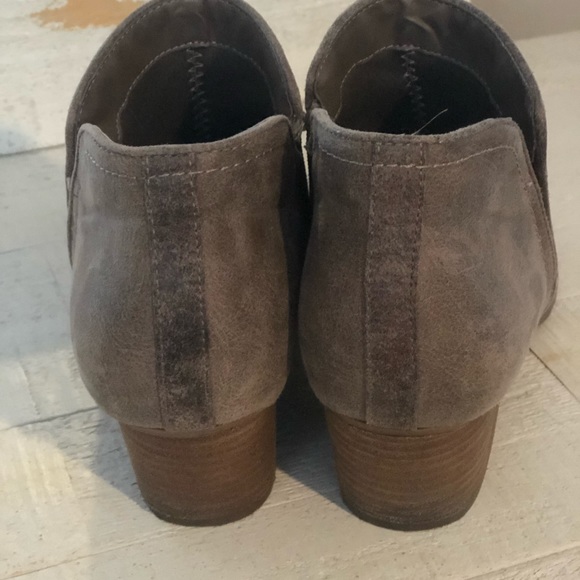 Taupe booties - Picture 3 of 3